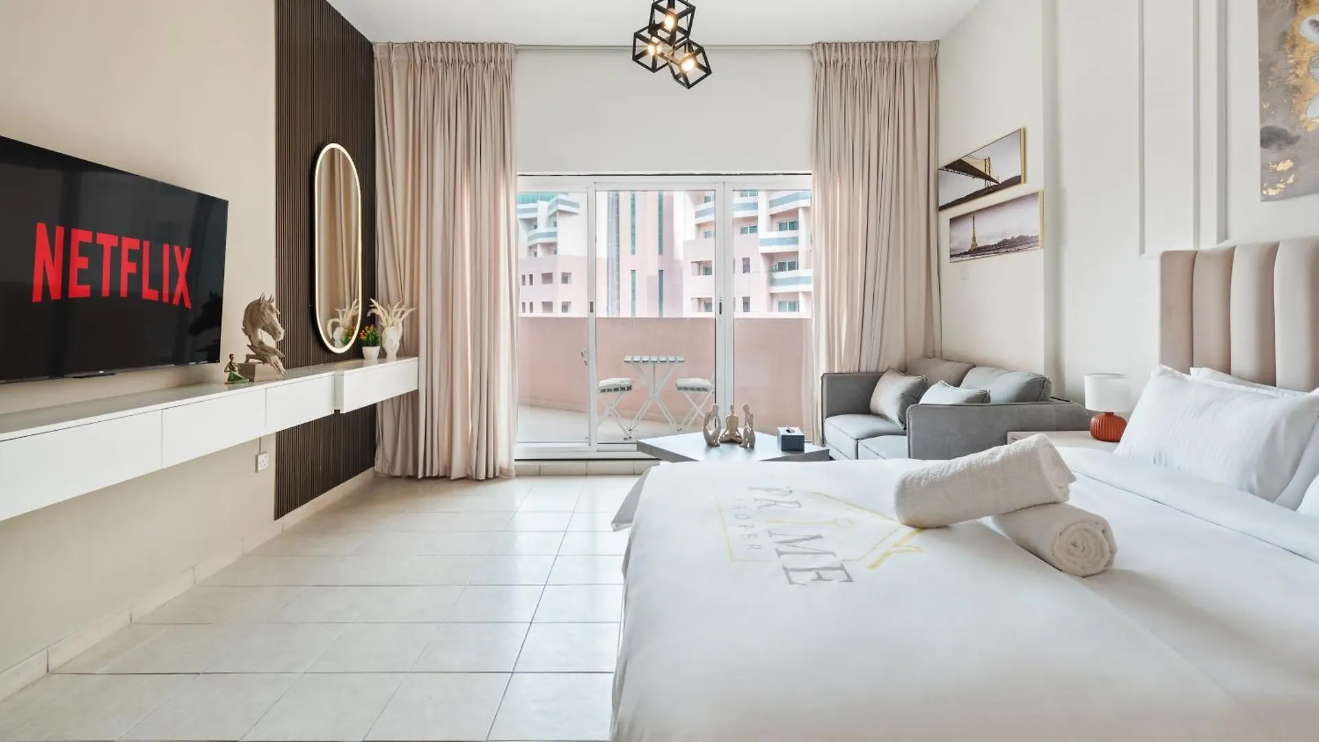Urban Designer Apt - Family Friendly Dubai